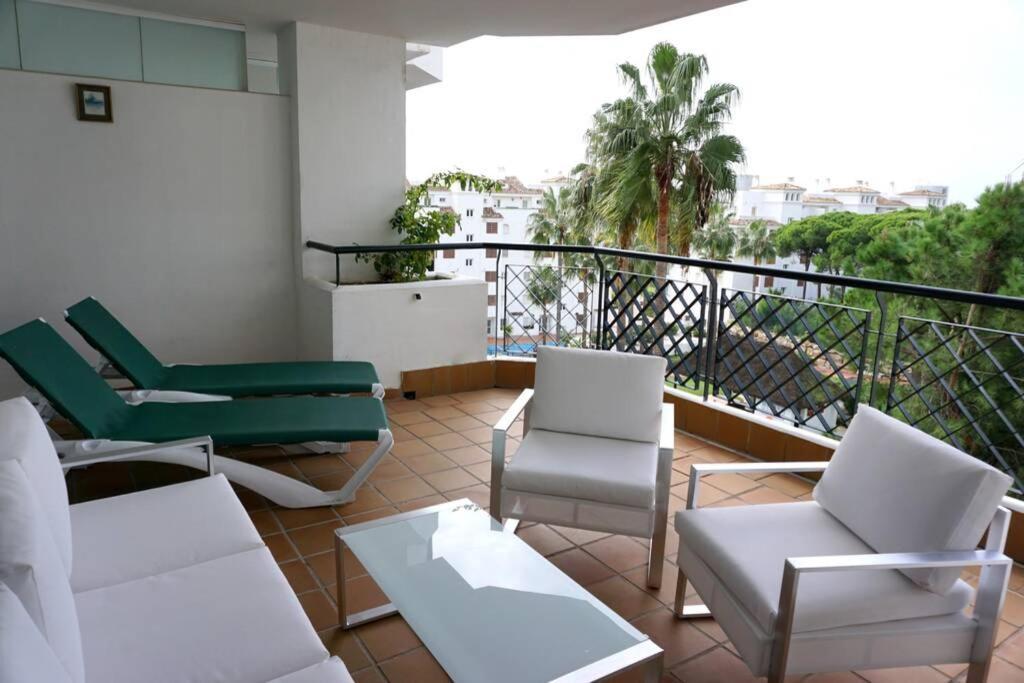 Beachside Apartment Mi Capricho Portal 7 Sitio de Calahonda Exterior photo
