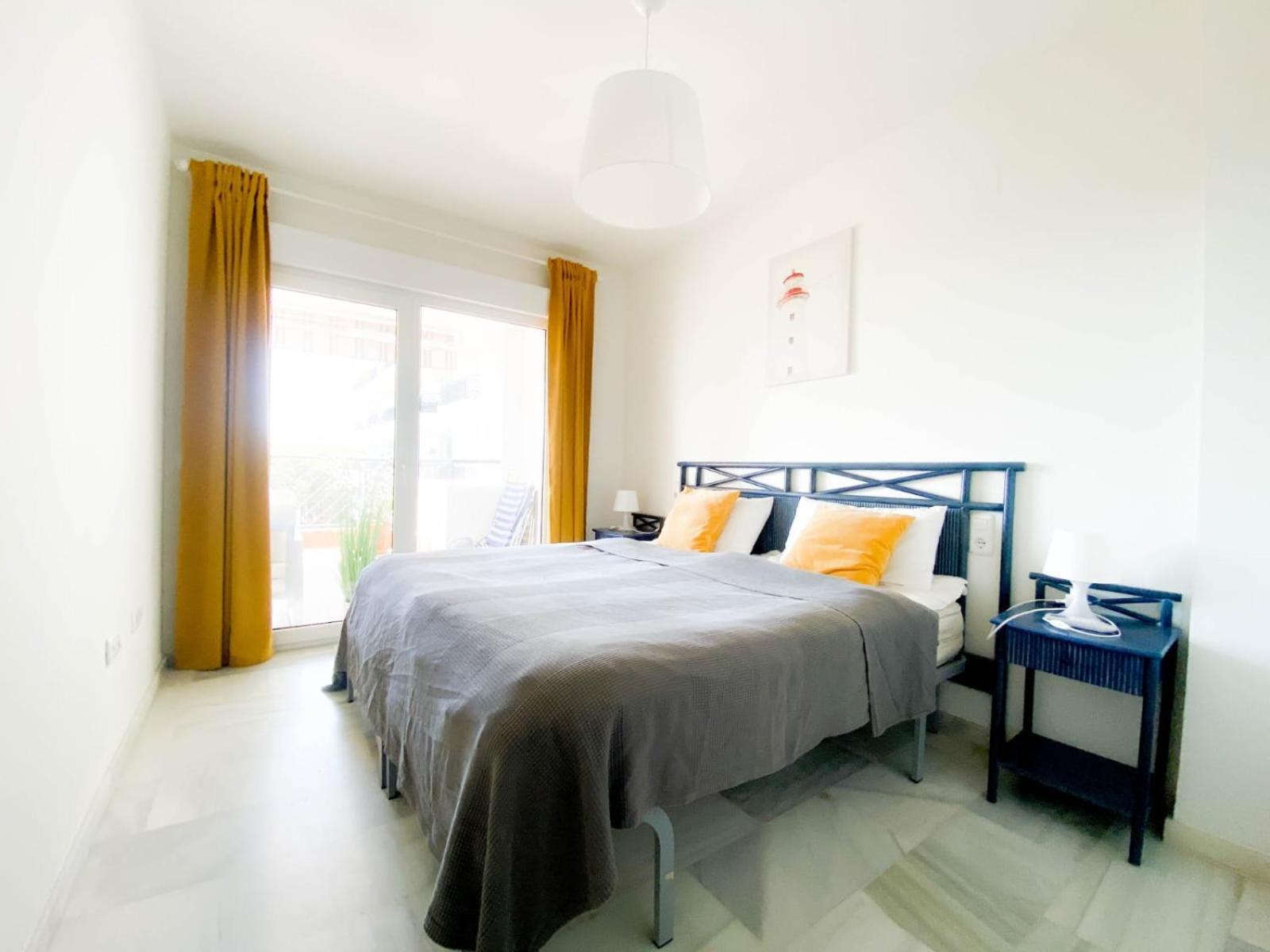 Beachside Apartment Mi Capricho Portal 7 Sitio de Calahonda Exterior photo