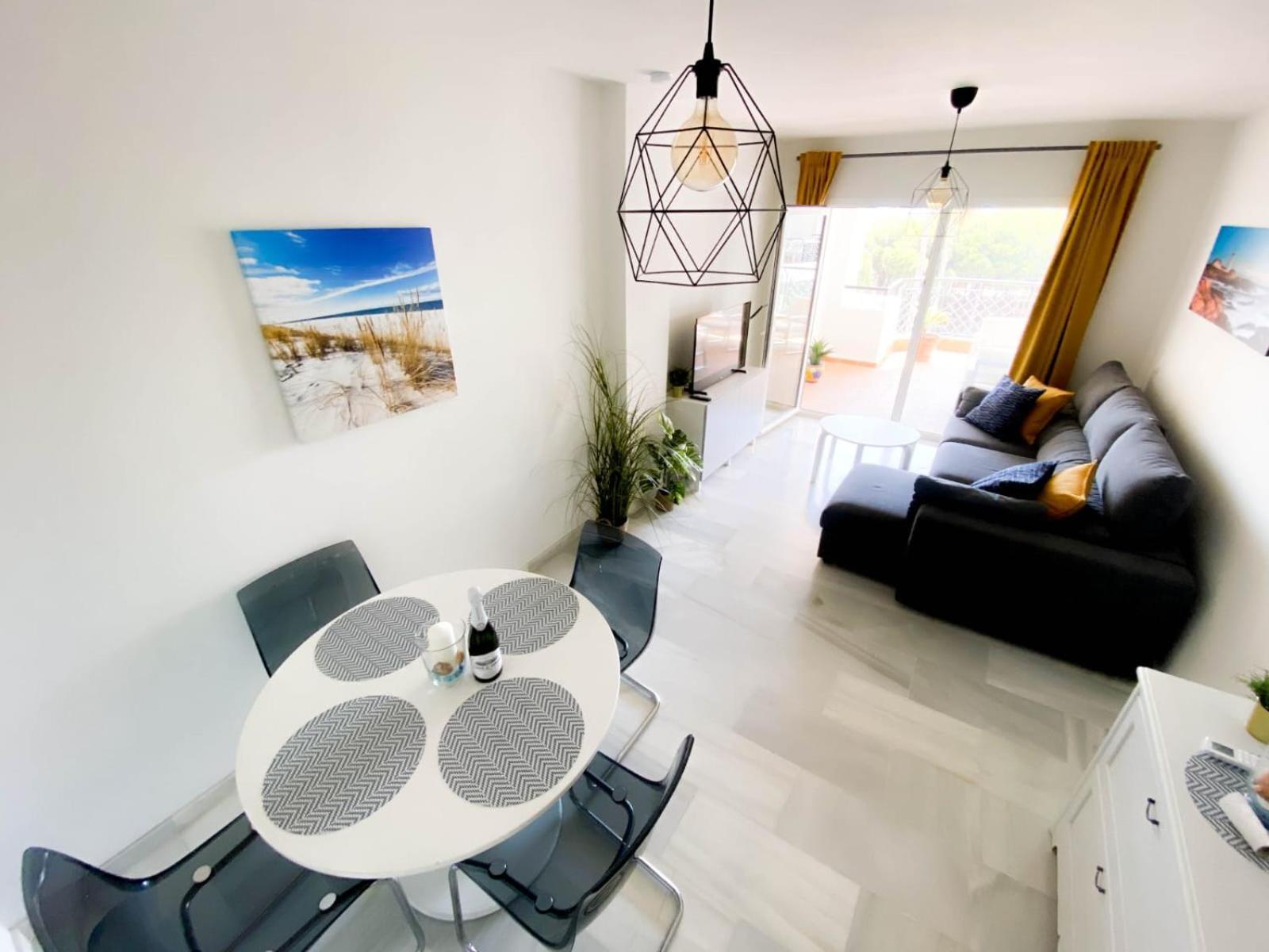Beachside Apartment Mi Capricho Portal 7 Sitio de Calahonda Exterior photo